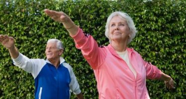 El ejercicio terapéutico, clave en personas mayores