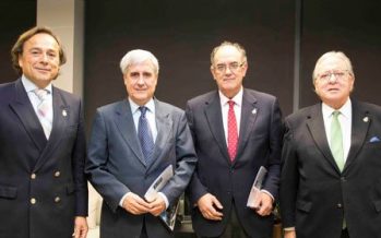 El Consejo General de Colegios de Veterinarios de España renueva su póliza de RCP con A.M.A.