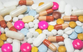 Más de 15.000 fármacos reducen este mes su precio