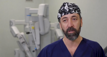 Quirónsalud Barcelona realiza una cirugía robótica transoral para el síndrome de Eagle