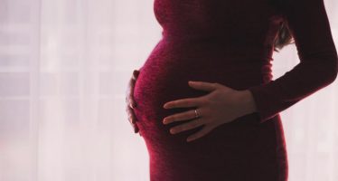 Investigadores crean un sistema para detectar en tiempo real si una mujer está de parto