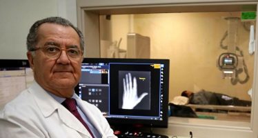 Dr. Padrón: «La prueba con mayor radiación es la angiografía, consistente en una opacificacion del árbol vascular»