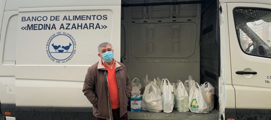 Quirónsalud Córdoba entrega al Banco de Alimentos los productos recogidos en su campaña de Navidad