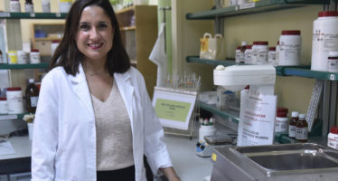 Rosario Cáceres: «Las vacunas nos han salvado de otras enfermedades y nos van a sacar de esta pandemia»