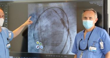 Cardiólogos utilizan un dispositivo para prevenir lesiones cerebrales en el Clínico San Carlos