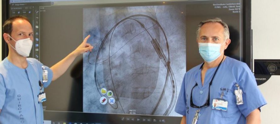 Cardiólogos utilizan un dispositivo para prevenir lesiones cerebrales en el Clínico San Carlos