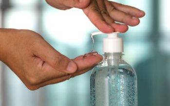 Más del 50% de la población tiene dermatitis en las manos por «excesiva» higiene