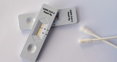 Roche lanza un test para diferenciar el covid de la gripe