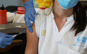 Comienza la vacunación de la tercera dosis frente al COVID-19 de los profesionales de Torrejón