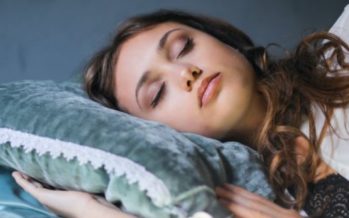 Los expertos advierten: los españoles duermen poco y mal