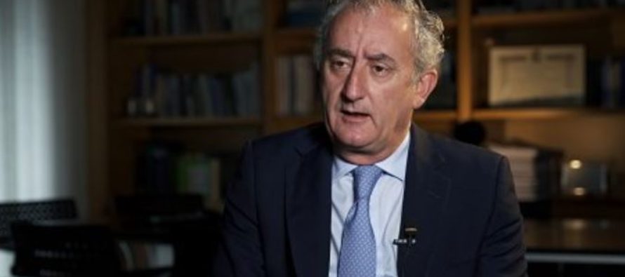 Dr. Tomás Cobo: «Es necesaria una revisión completa del modelo formativo de los médicos»