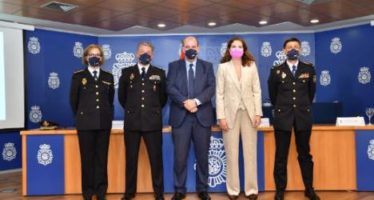 La Policía y la Fundación Quirónsalud en la prevención de las adicciones