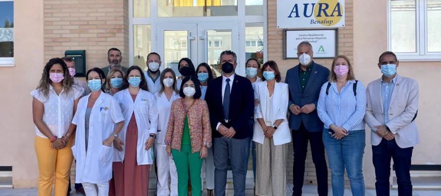 La Ministra de Sanidad subraya el papel de los municipios y ciudades como promotores de la salud