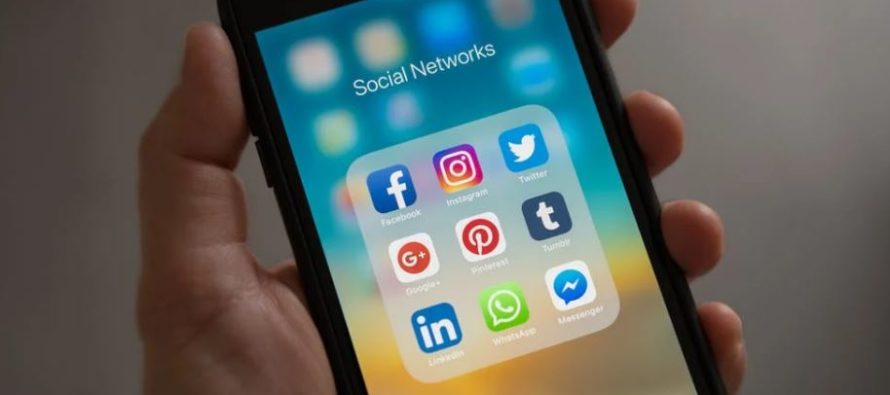 Madrid incluirá WhatsApp, Twitter y Telegram en el teléfono 012 de atención al ciudadano