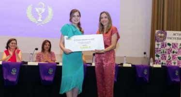 El Premio Bidafarma 2022 reconoce el mejor expediente de Farmacia de la Universidad de Sevilla