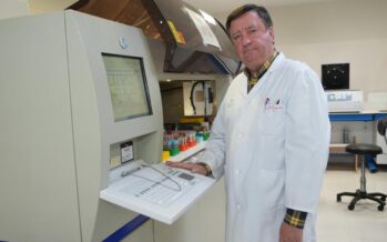Dr. Gascón: «En España fallecen cada año unas 4.000 personas por resistencia a los antimicrobianos»