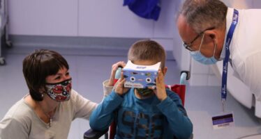 La realidad virtual rebaja la ansiedad a los pacientes pediátricos de oncología radioterápica