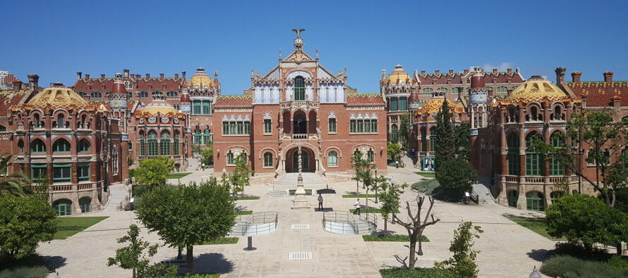 El Hospital de Sant Pau reconstruye la caja torácica con una prótesis de titanio personalizada