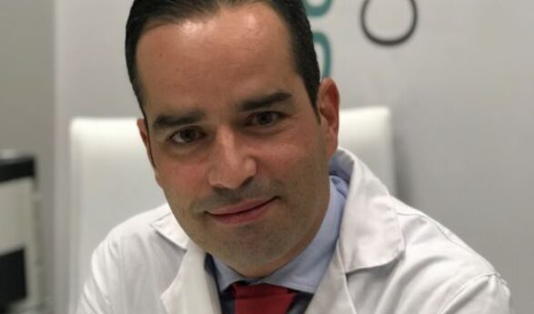 Dr. Raúl González