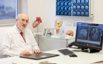 Dr. Cacabelos: «El Alzheimer se manifiesta a los 60 años, pero 30 años antes destruye el cerebro»