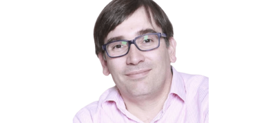 Dr. Manuel Rayo
