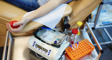 Tres hospitales públicos madrileños, elegidos como centros nacionales para obtener células madre destinadas a trasplante de médula