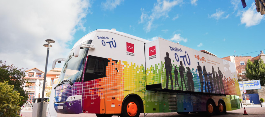 Madrid lleva este verano el autobús ‘Drogas o Tú’ a fiestas patronales y eventos deportivos